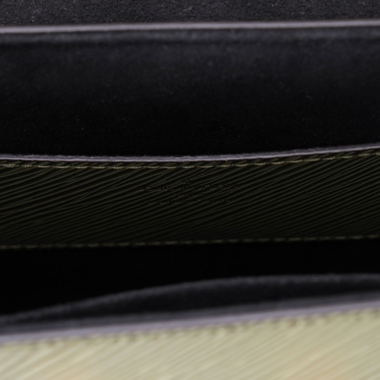 LOUIS VUITTON(USED)루이비통 에삐 트위스트 한정판